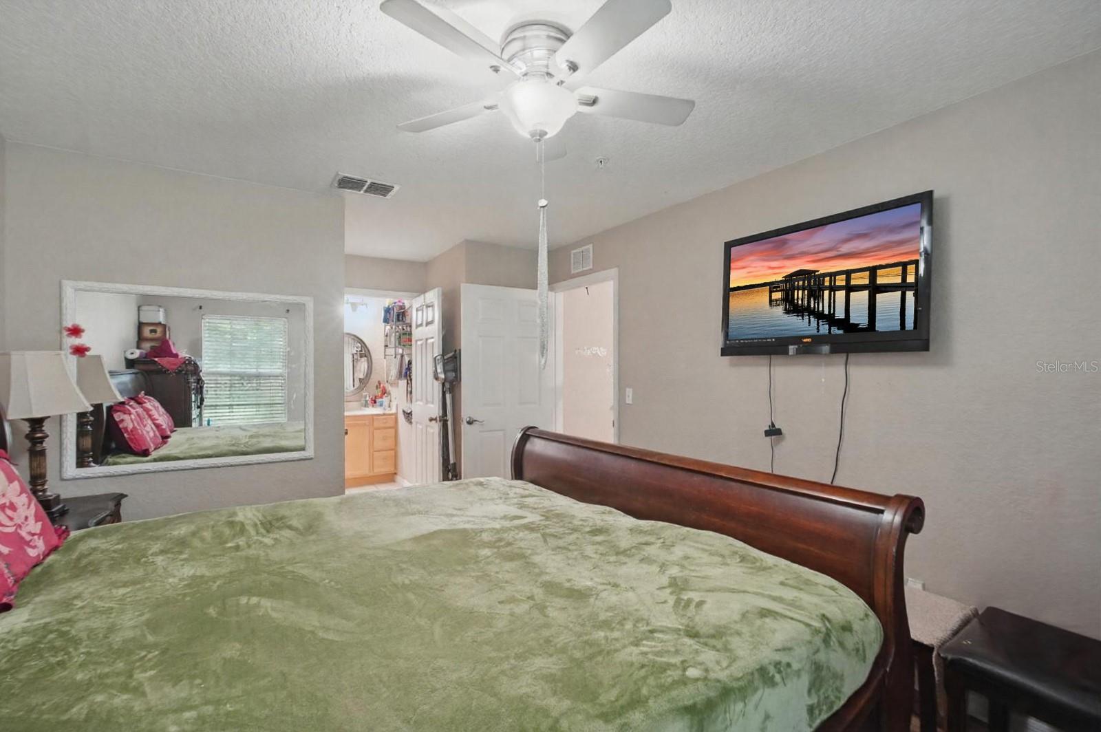 Image 15 of 25 For 944 Regatta Bay Drive 12-102