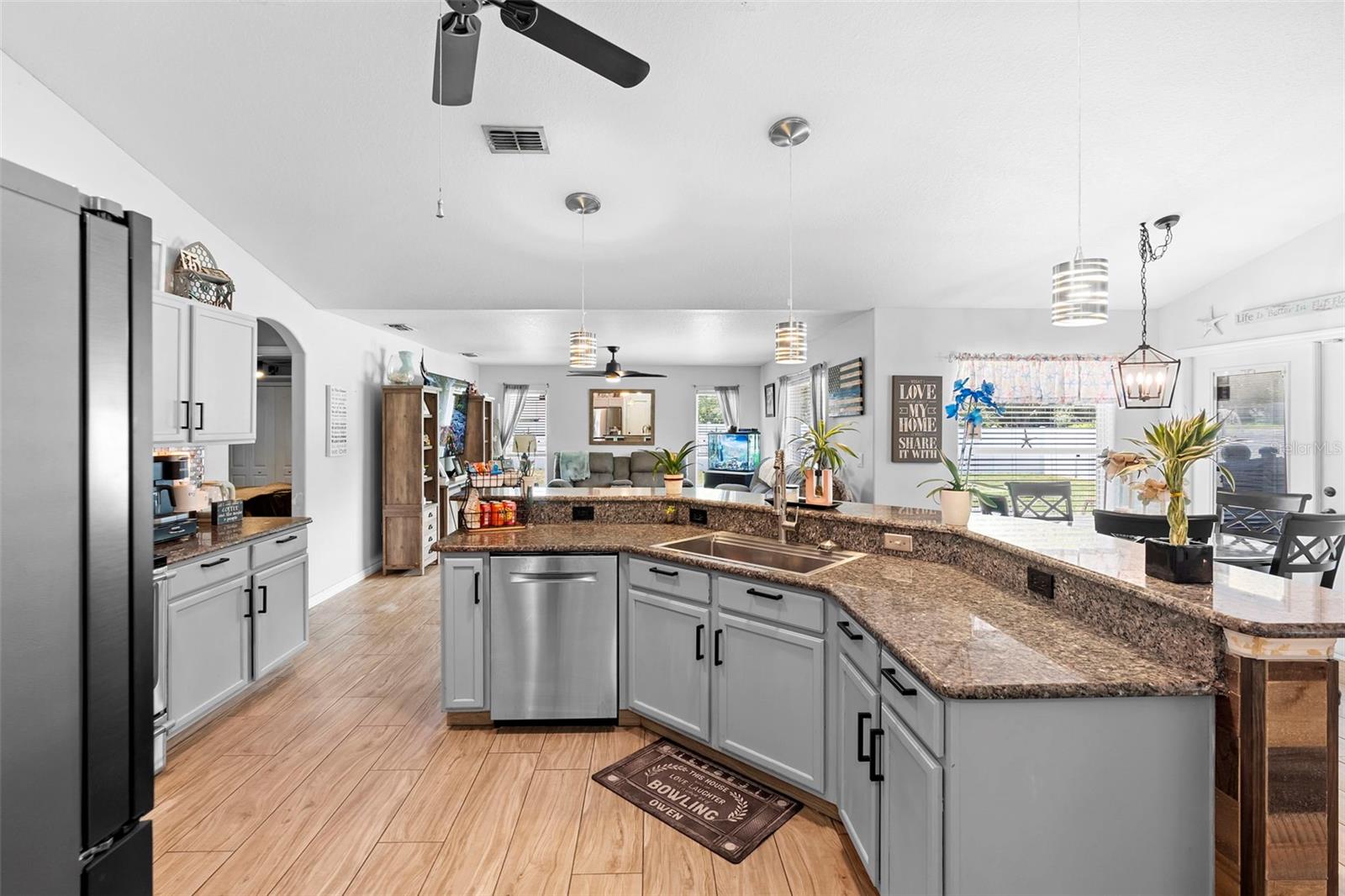 Image 4 of 54 For 10800 Crescent Ridge Loop