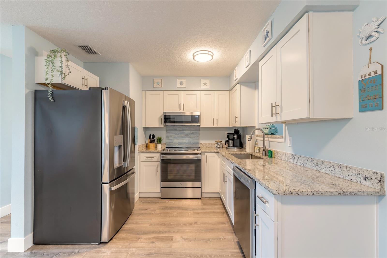 Image 10 of 41 For 203 Fox Place