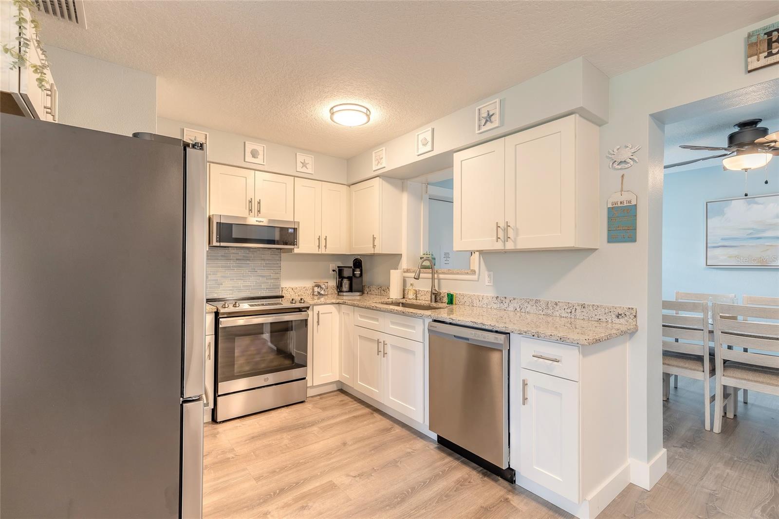 Image 11 of 41 For 203 Fox Place