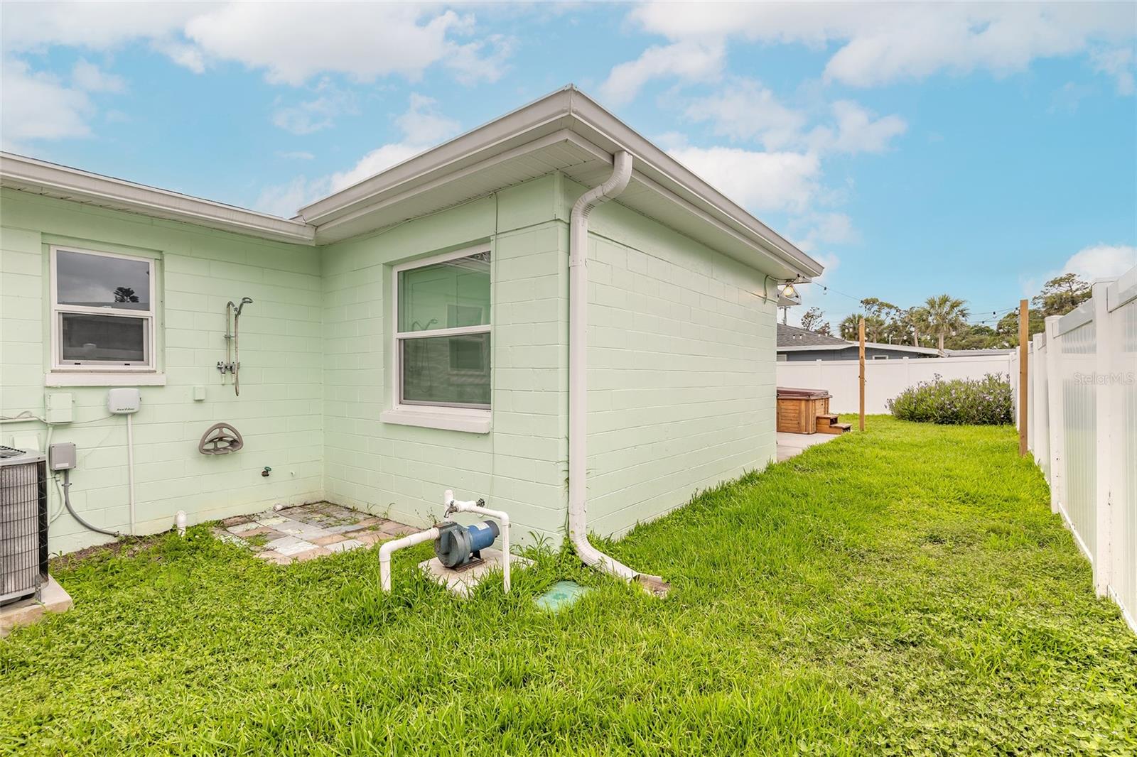 Image 31 of 41 For 203 Fox Place