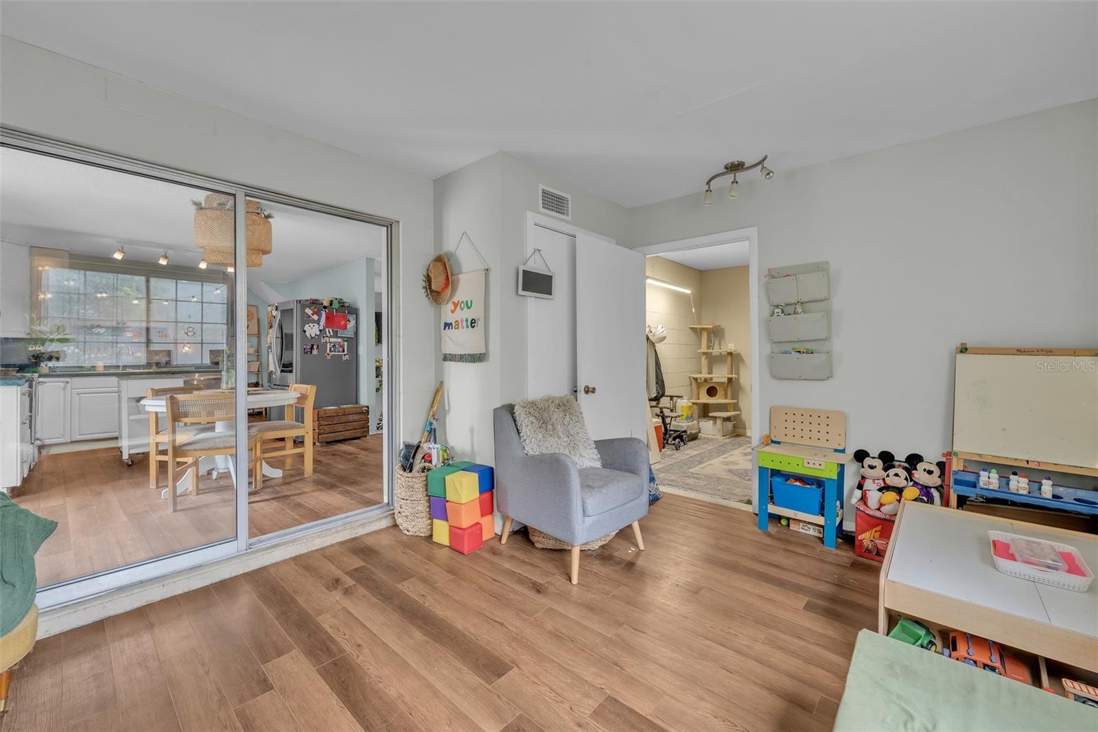Image 14 of 49 For 1398 5th Ave