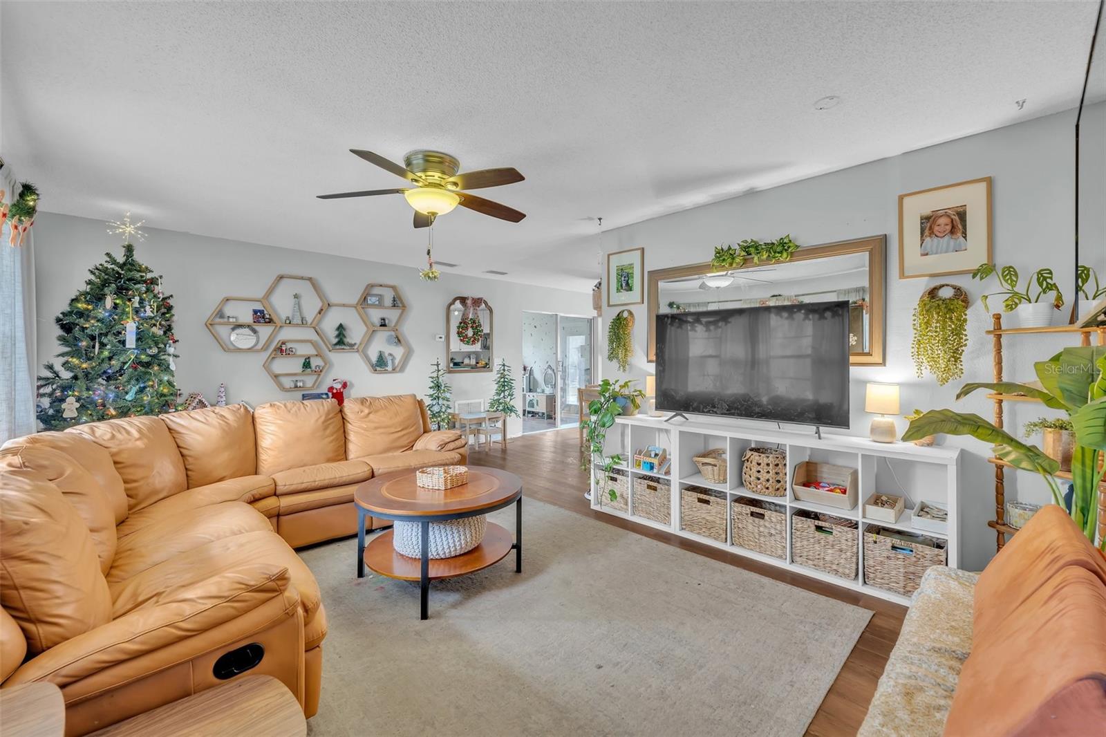 Image 3 of 49 For 1398 5th Ave