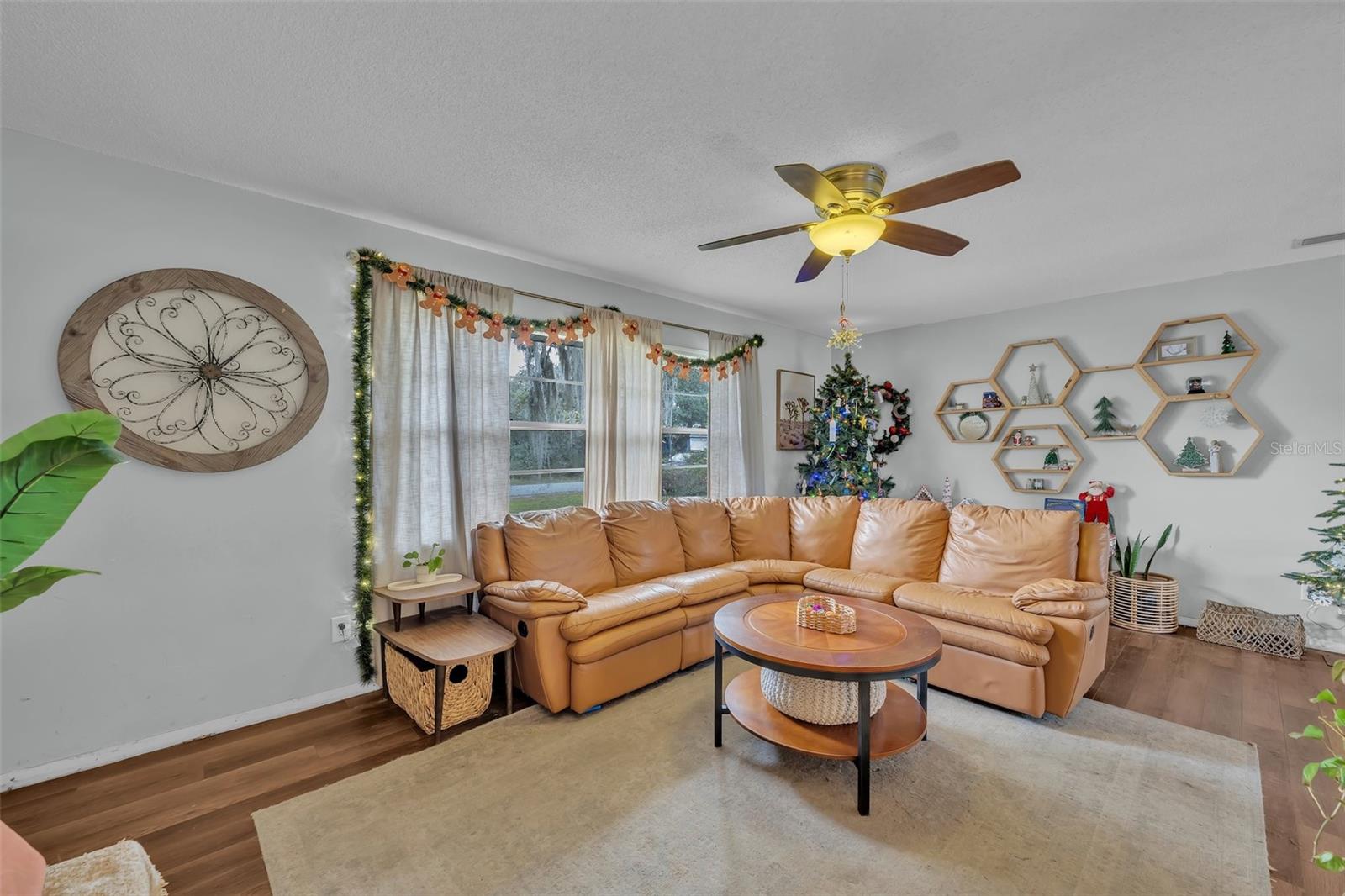 Image 4 of 49 For 1398 5th Ave