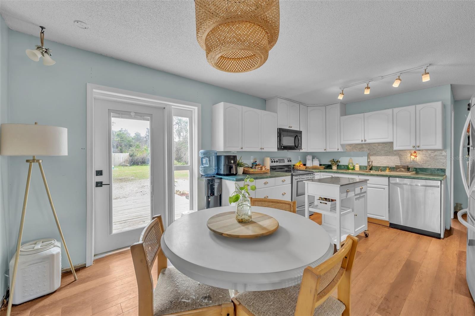 Image 7 of 49 For 1398 5th Ave