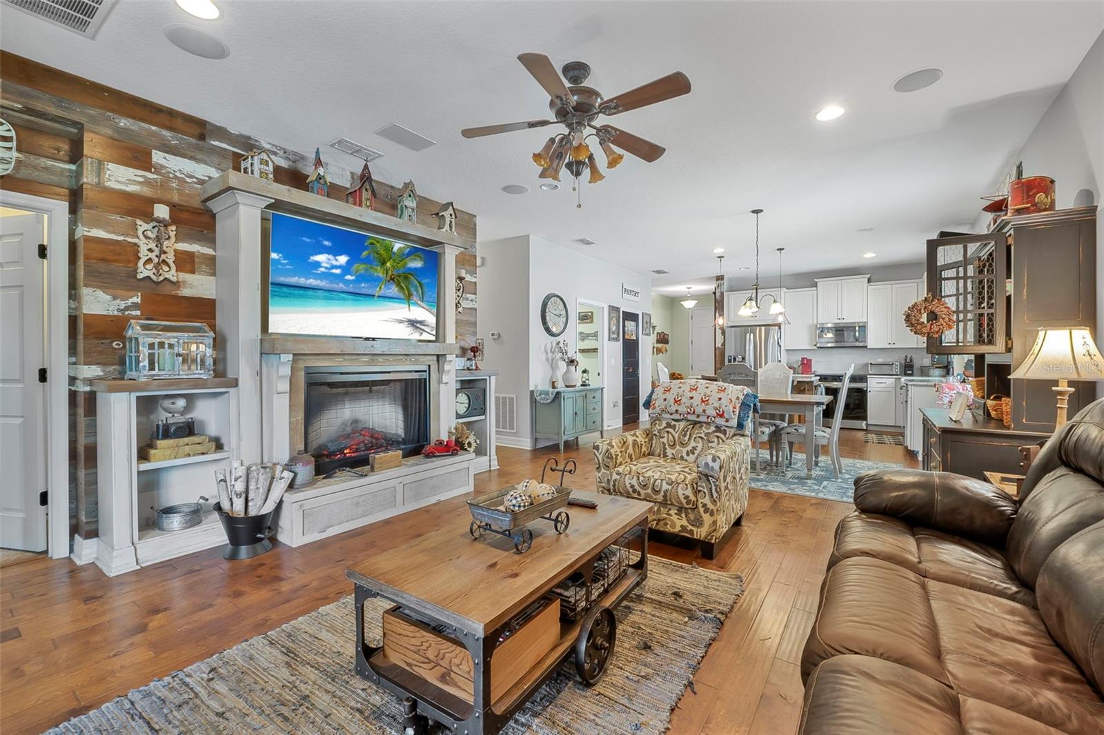 Image 14 of 38 For 2412 Regency Park Drive