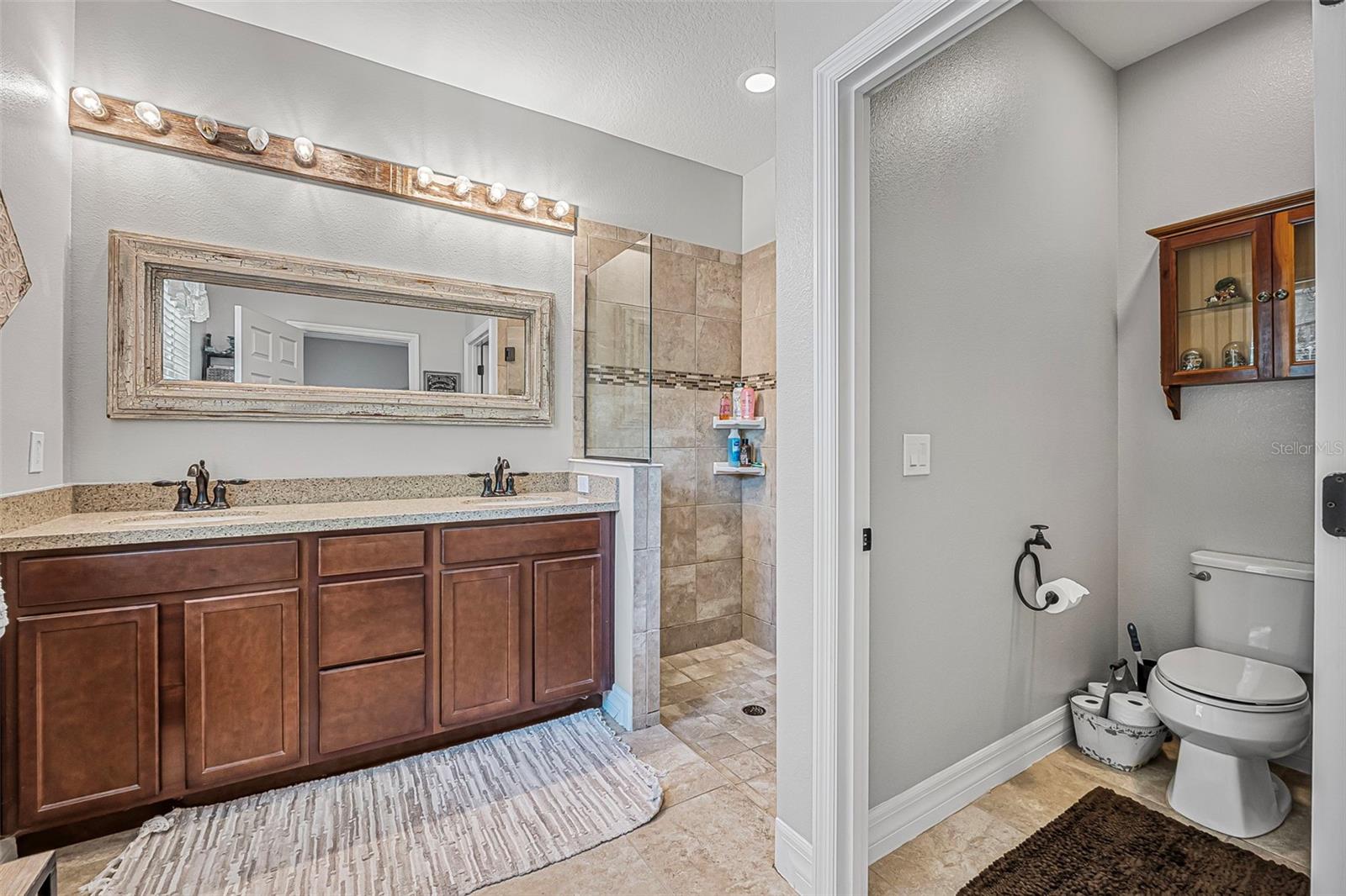 Image 19 of 38 For 2412 Regency Park Drive