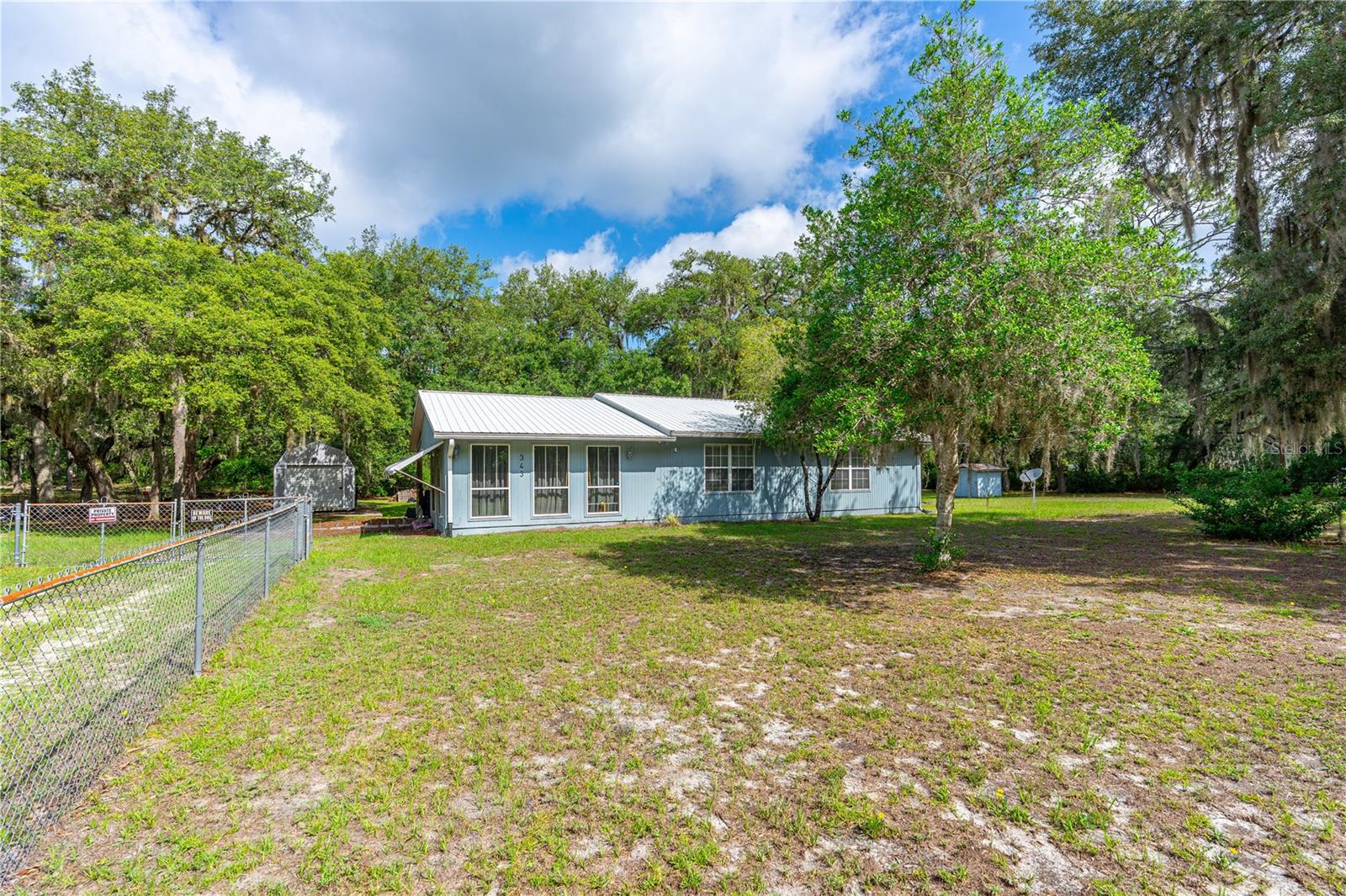 Image 40 of 49 For 343 Lake Como Drive