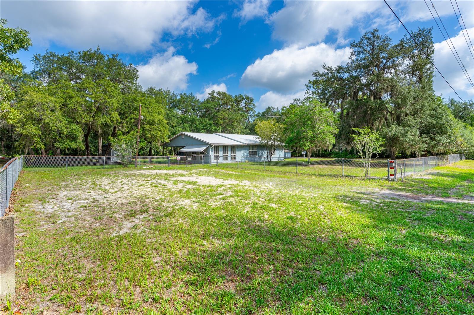 Image 42 of 49 For 343 Lake Como Drive