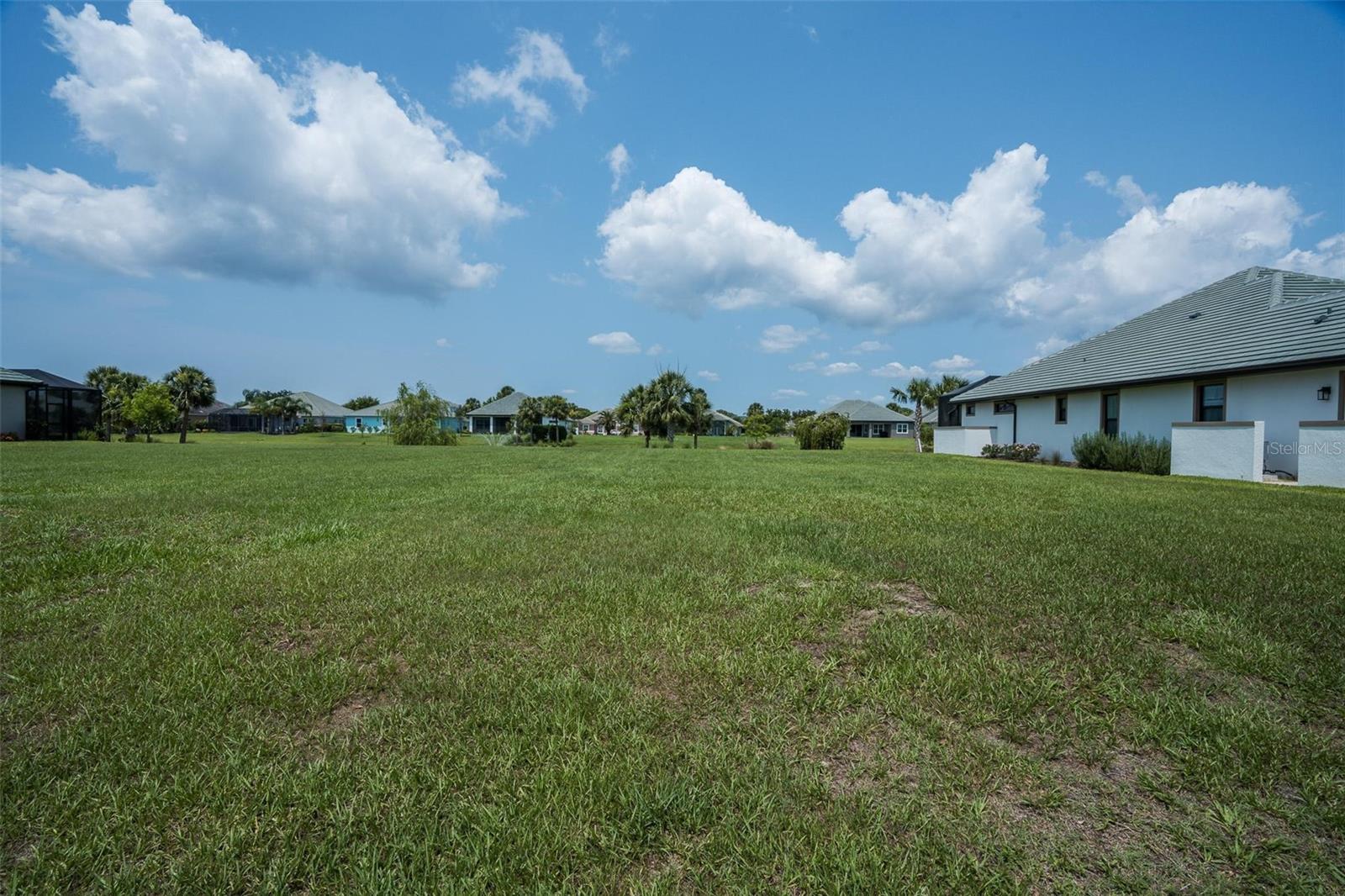 Image 30 of 37 For 106 Longview Way N