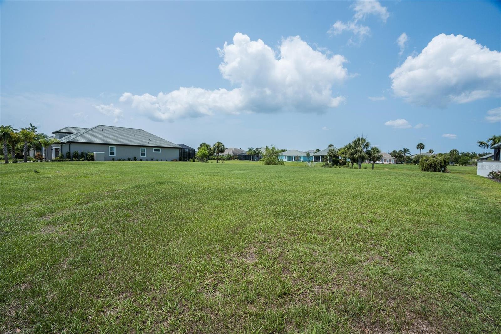 Image 31 of 37 For 106 Longview Way N