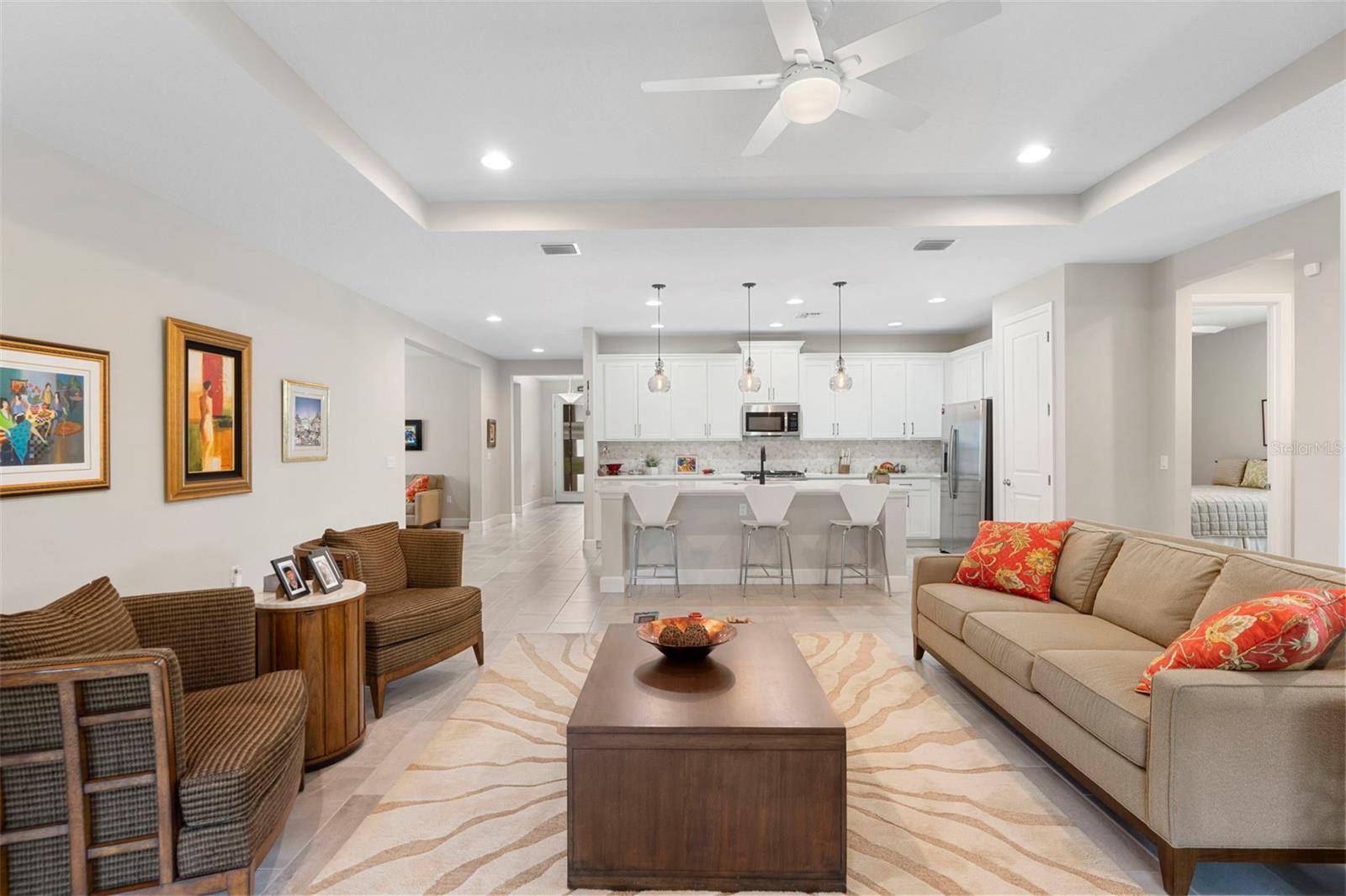 Image 11 of 59 For 978 Victoria Hills Drive S