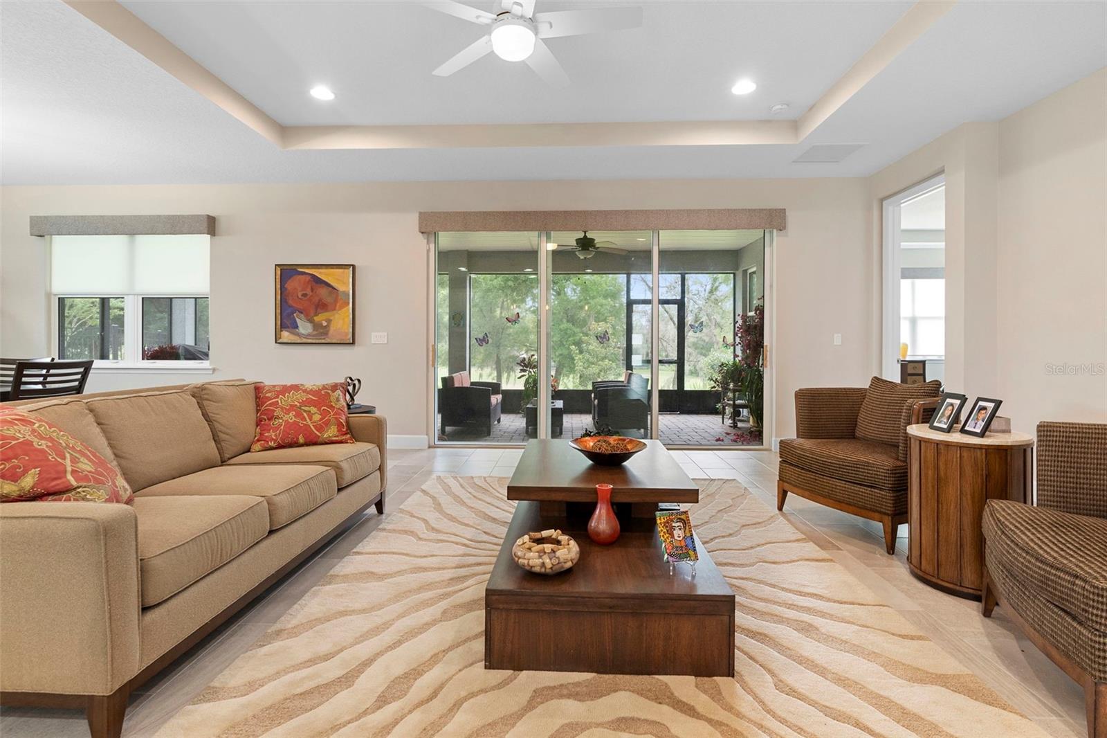 Image 13 of 59 For 978 Victoria Hills Drive S