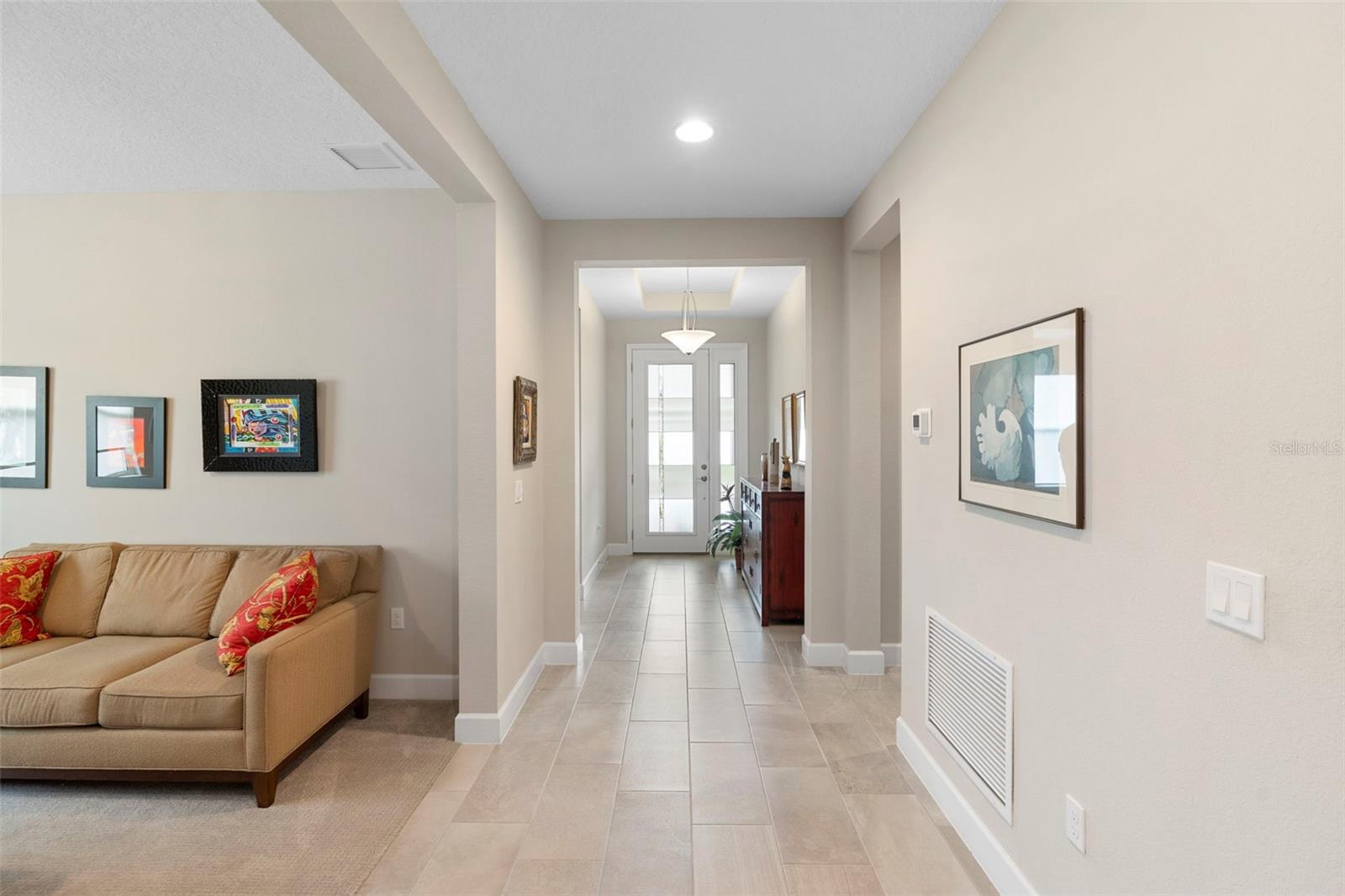 Image 25 of 59 For 978 Victoria Hills Drive S