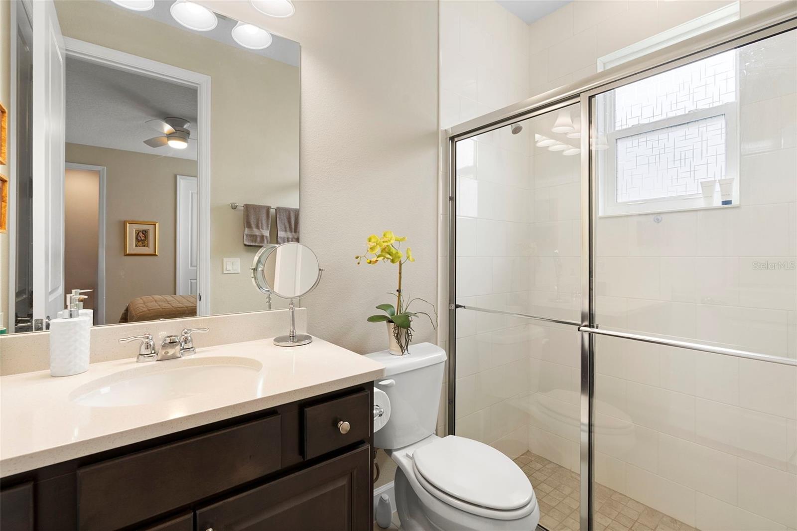 Image 37 of 59 For 978 Victoria Hills Drive S