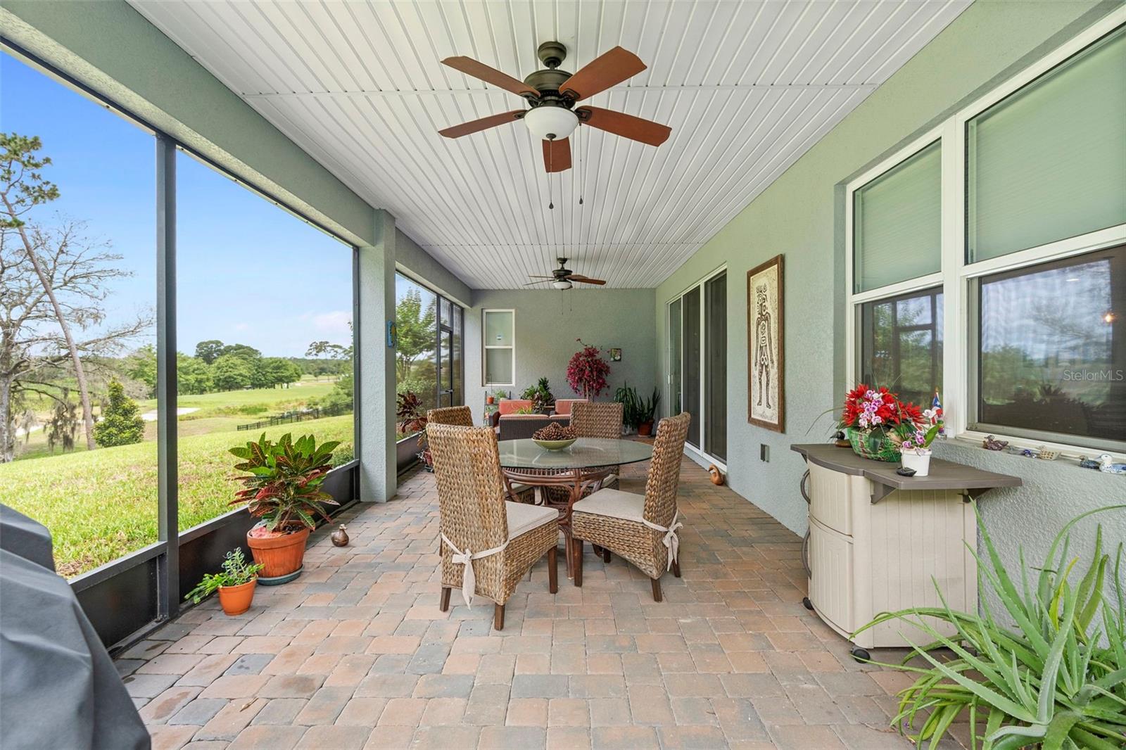 Image 41 of 59 For 978 Victoria Hills Drive S