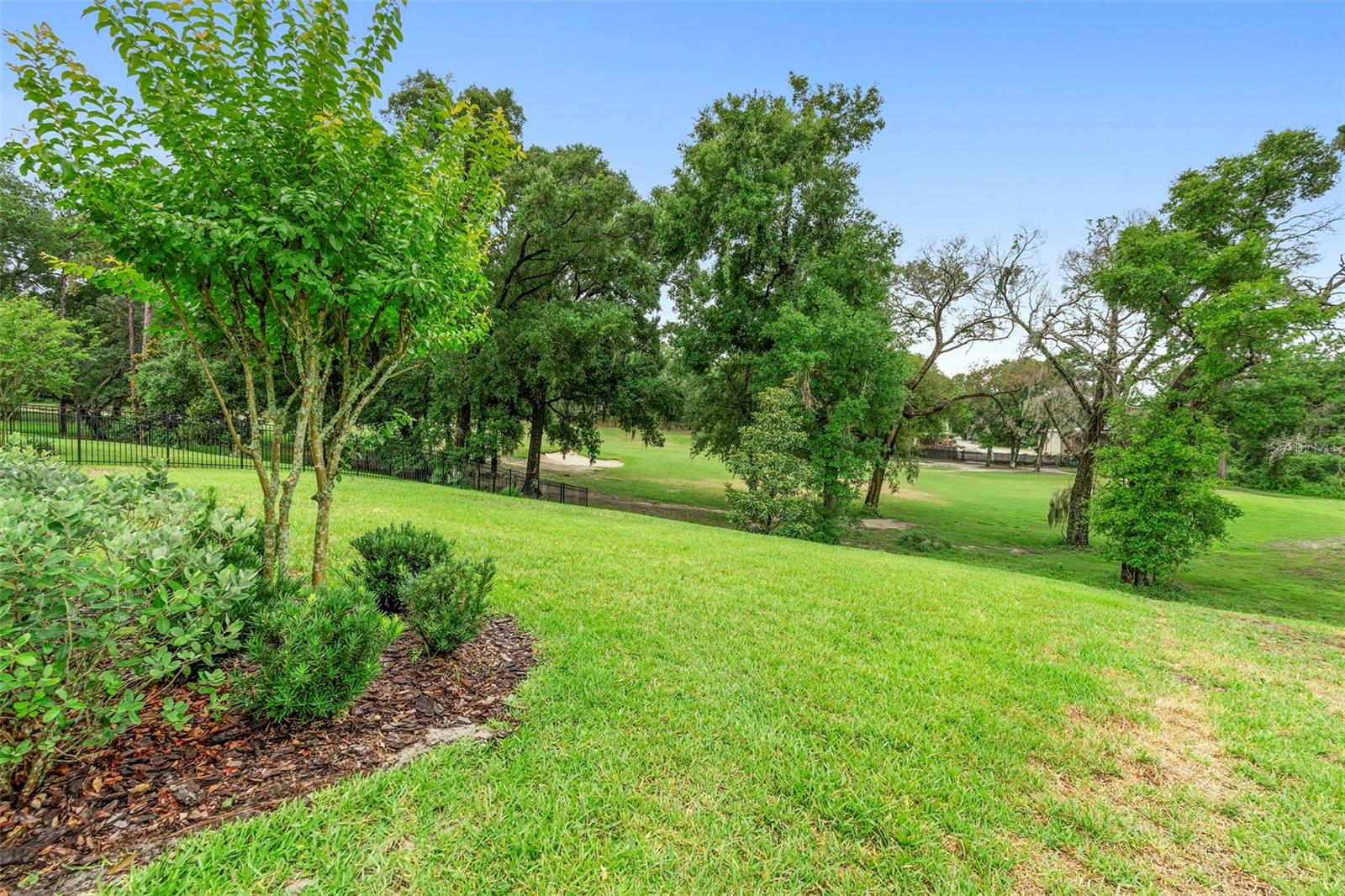 Image 43 of 59 For 978 Victoria Hills Drive S