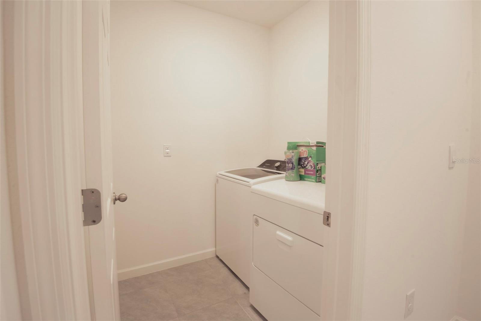 Image 12 of 26 For 1574 Heartwellville Street Nw