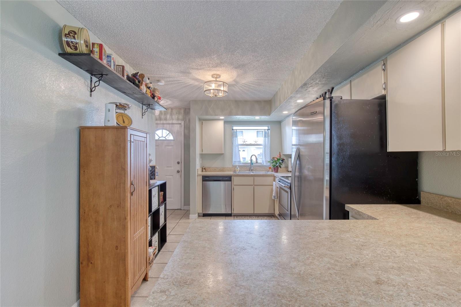 Image 11 of 69 For 721 Laurel Bay Circle