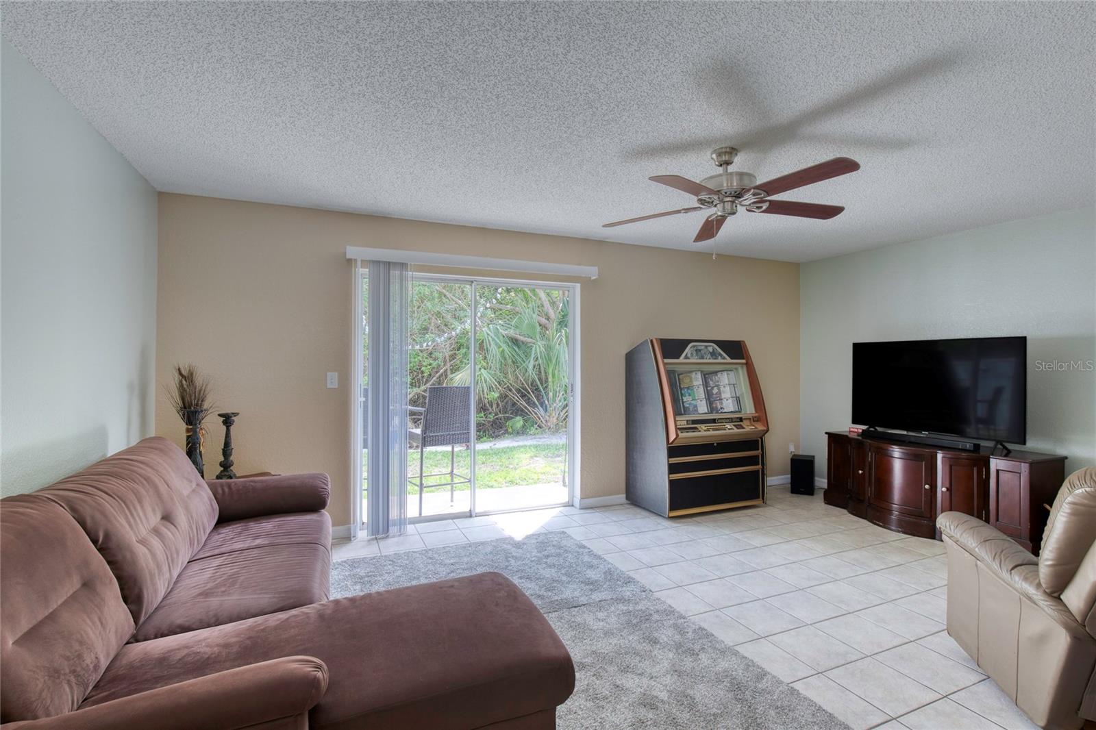 Image 17 of 69 For 721 Laurel Bay Circle