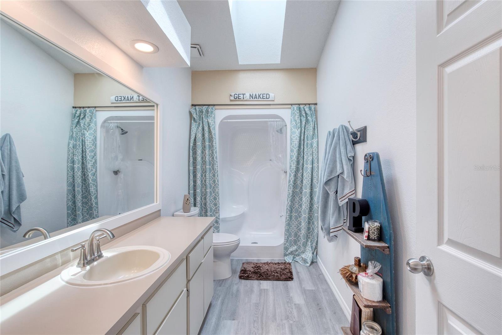 Image 45 of 69 For 721 Laurel Bay Circle