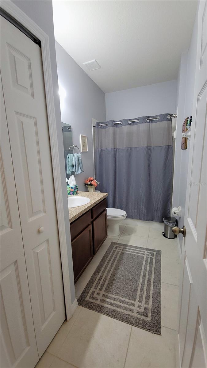 Image 24 of 47 For 1632 Blue Grass Blvd