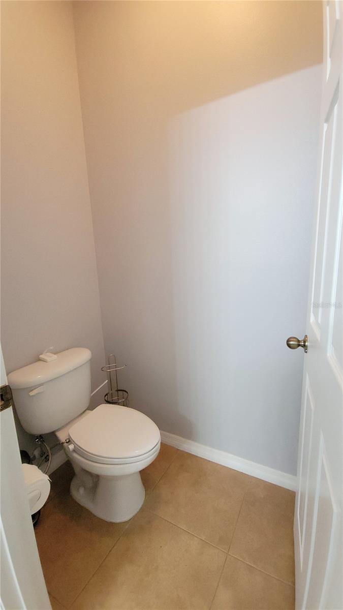 Image 31 of 47 For 1632 Blue Grass Blvd
