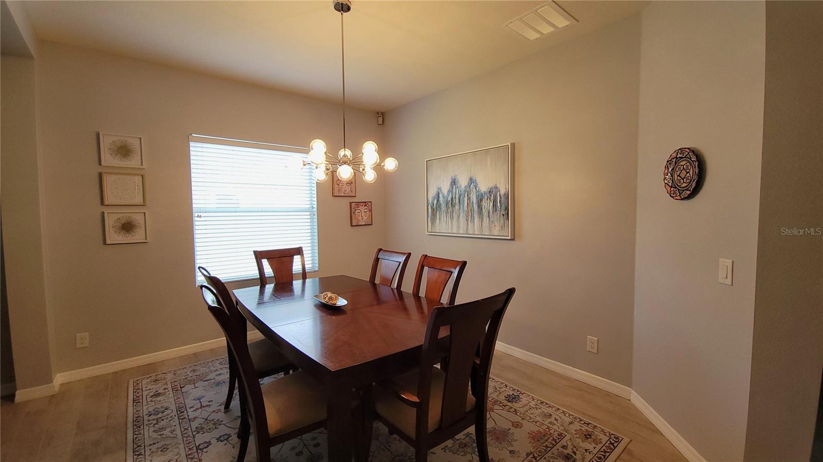 Image 4 of 47 For 1632 Blue Grass Blvd