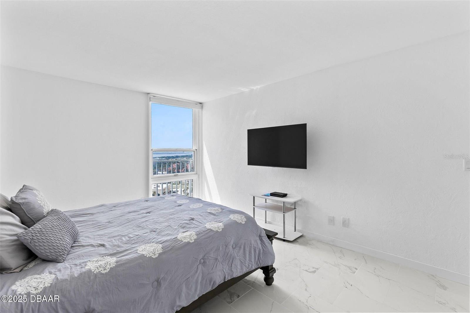 Image 23 of 57 For 3047 Atlantic Avenue 1805