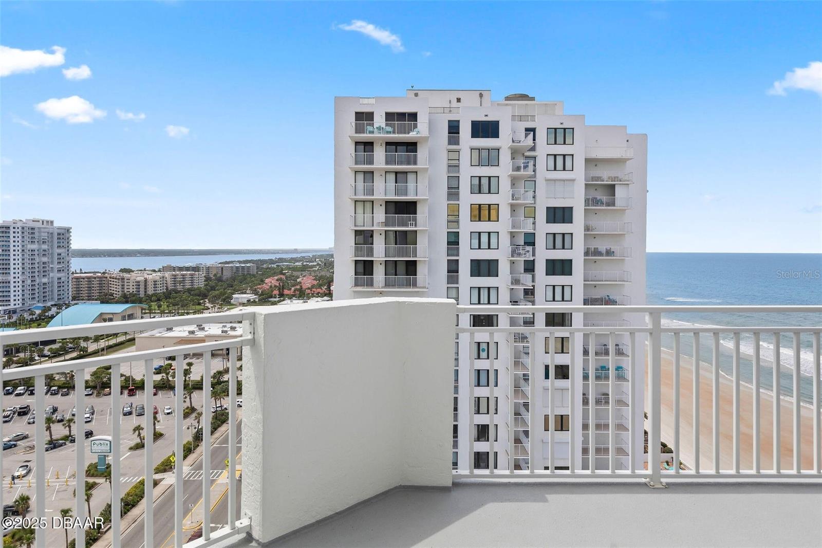 Image 6 of 57 For 3047 Atlantic Avenue 1805