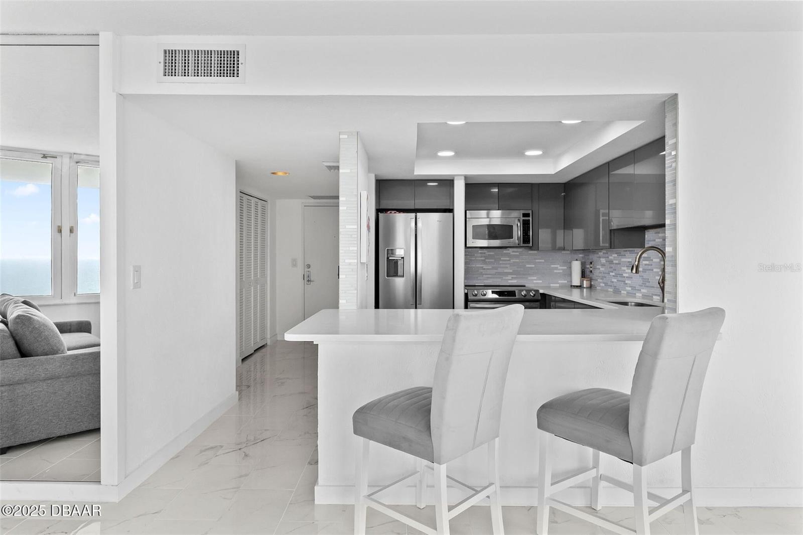 Image 8 of 57 For 3047 Atlantic Avenue 1805