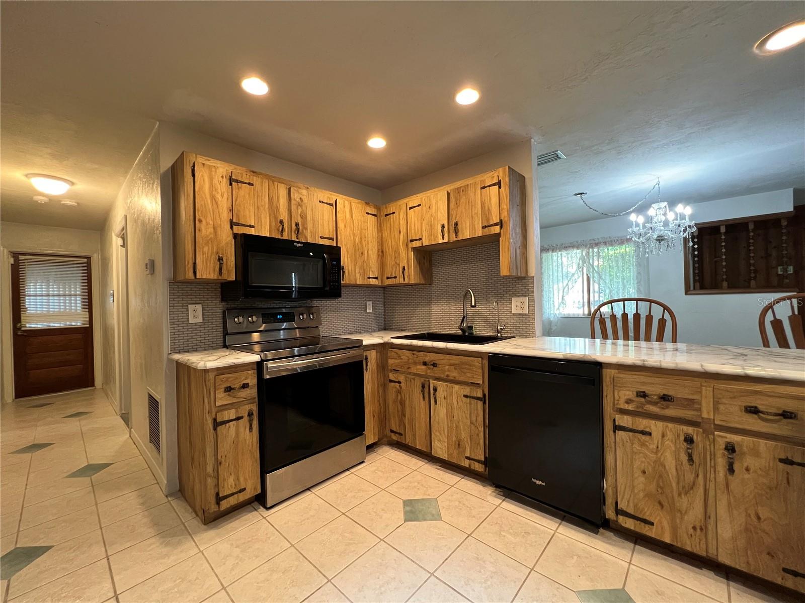 Image 11 of 32 For 180 Pine Grove Court