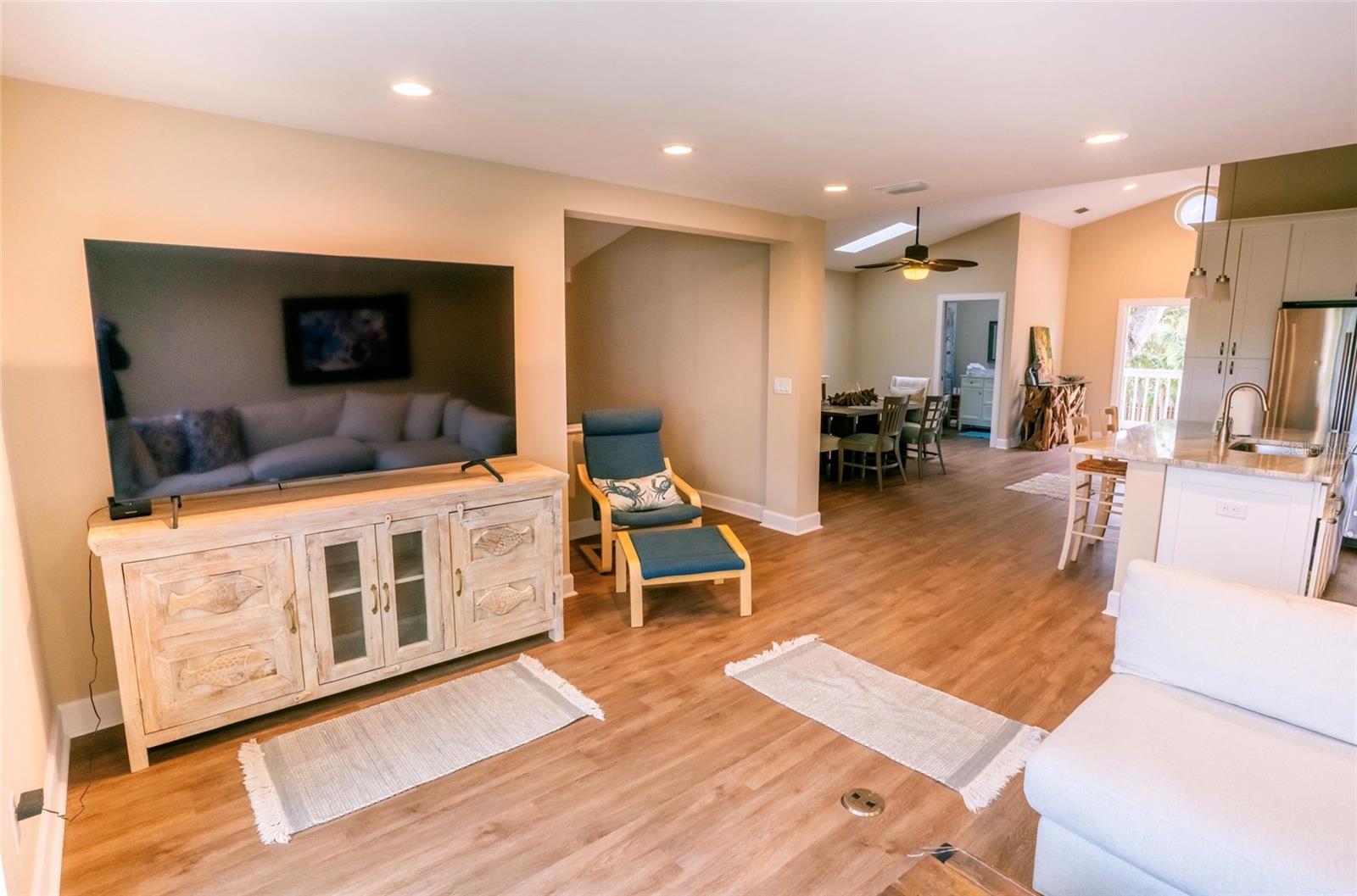 Image 11 of 41 For 5169 Oxford Drive