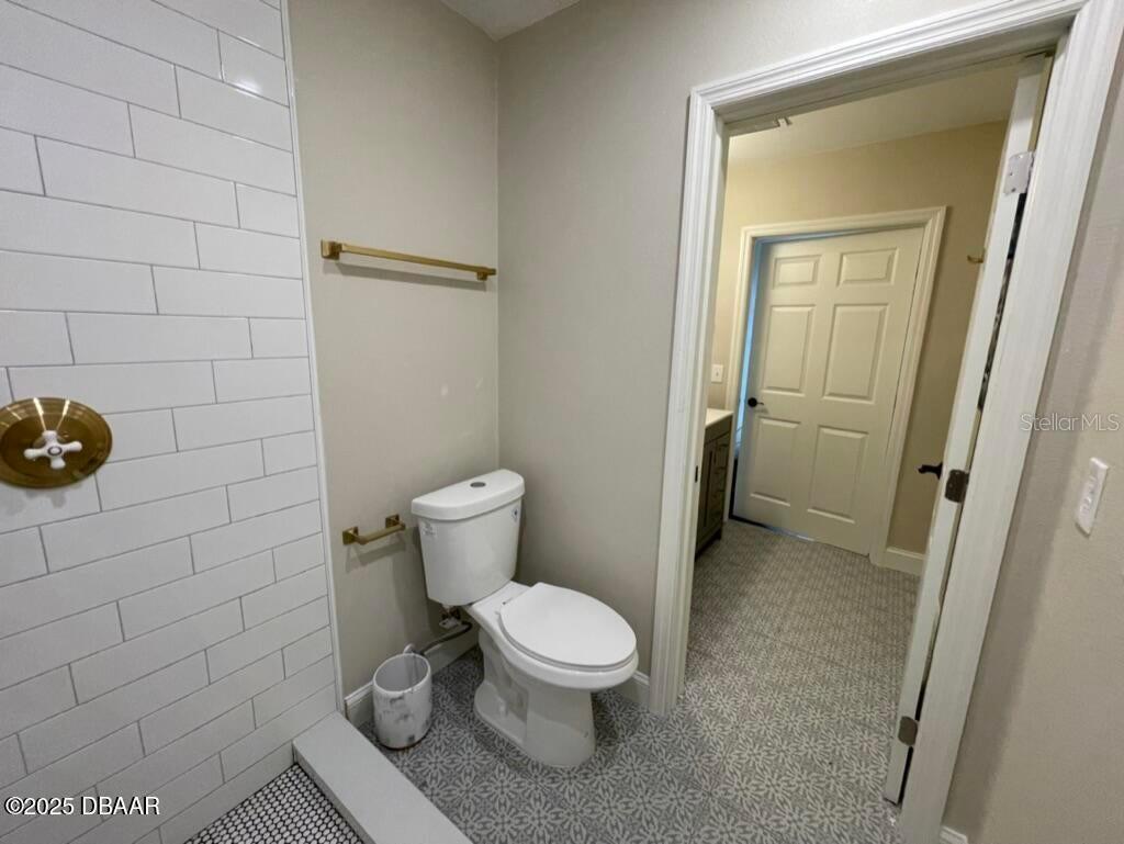 Listing photo id 23 for 404 Ridgewood Avenue
