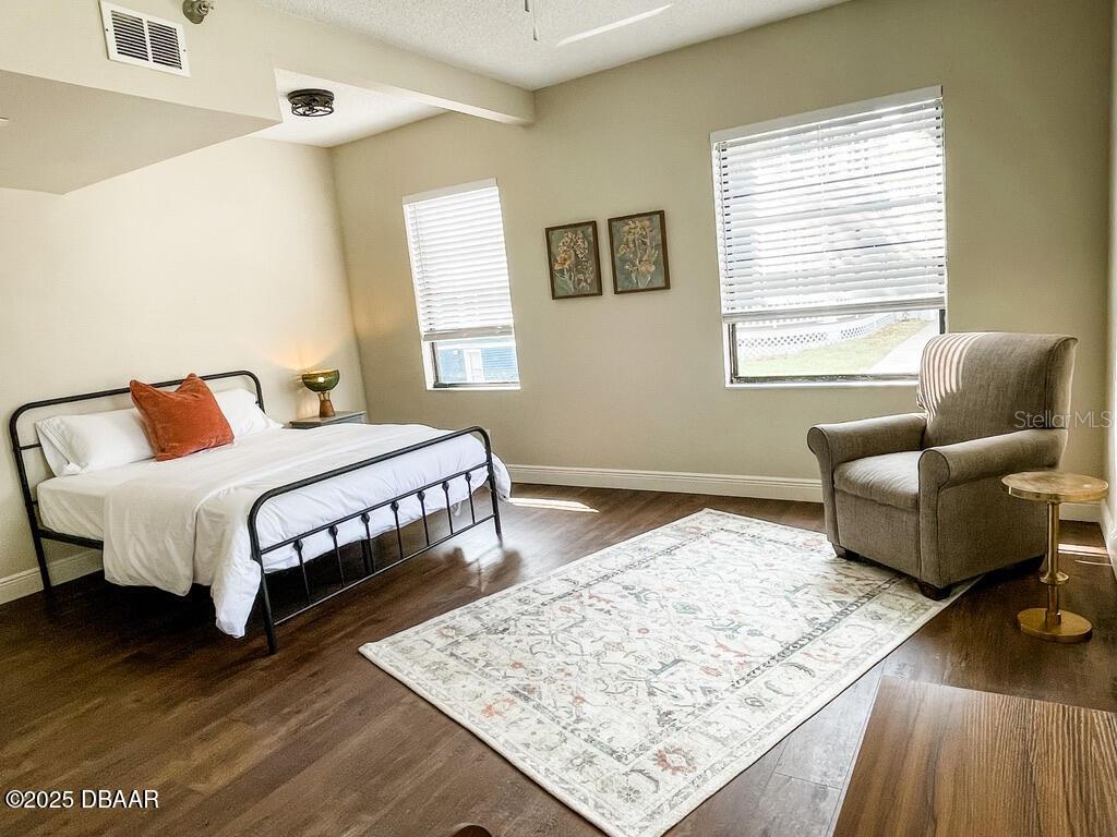 Listing photo id 26 for 404 Ridgewood Avenue