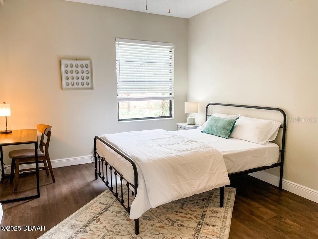 Listing photo id 32 for 404 Ridgewood Avenue