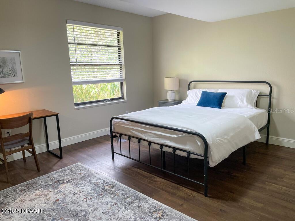 Listing photo id 41 for 404 Ridgewood Avenue