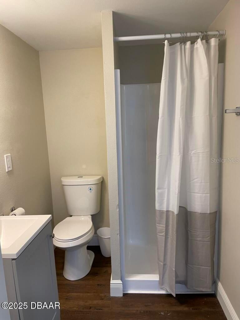 Listing photo id 43 for 404 Ridgewood Avenue
