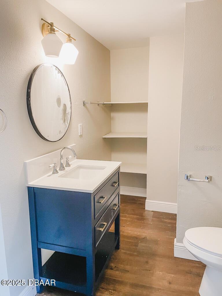 Listing photo id 45 for 404 Ridgewood Avenue