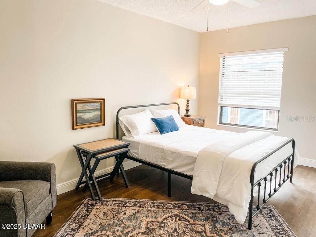Listing photo id 47 for 404 Ridgewood Avenue