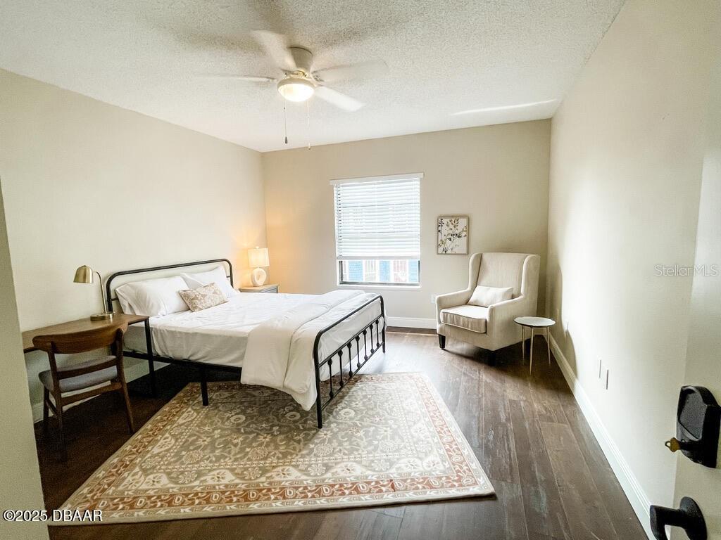 Listing photo id 48 for 404 Ridgewood Avenue