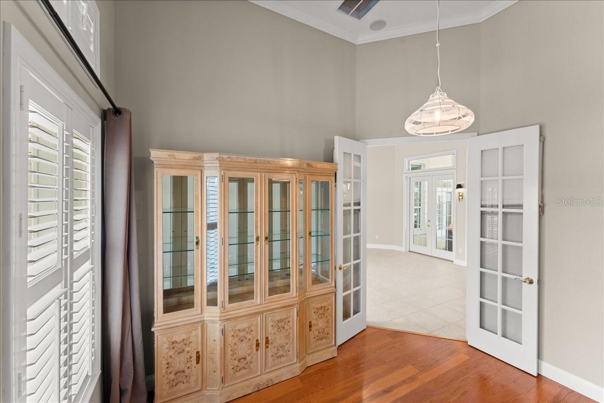 Image 12 of 49 For 1324 Dovercourt Lane