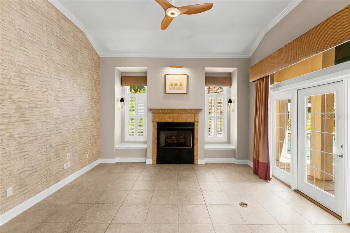 Image 13 of 49 For 1324 Dovercourt Lane
