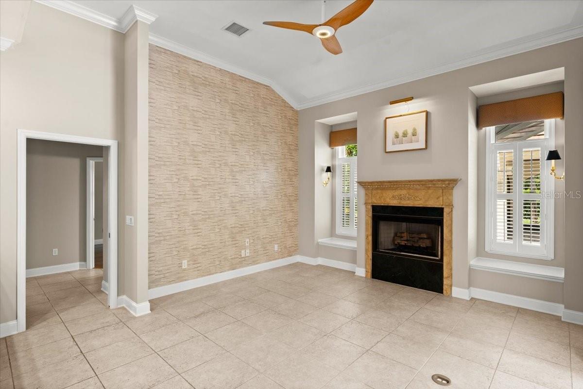 Image 14 of 49 For 1324 Dovercourt Lane