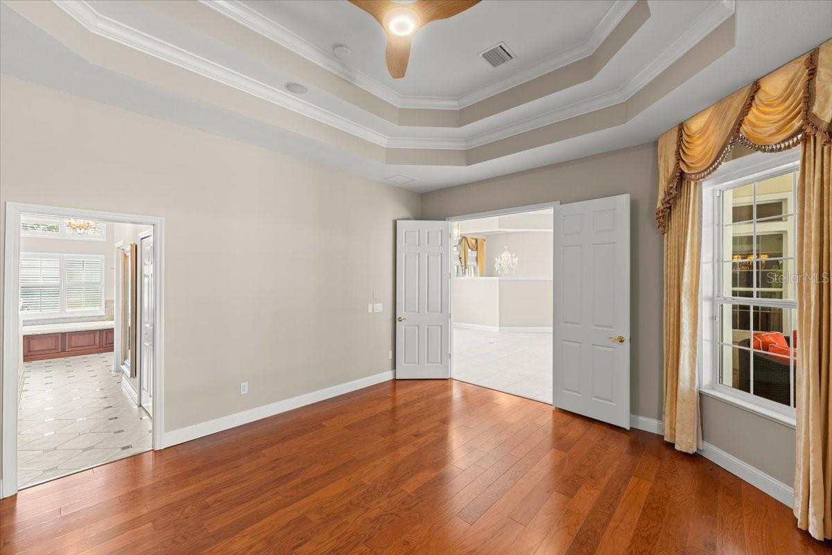 Image 21 of 49 For 1324 Dovercourt Lane
