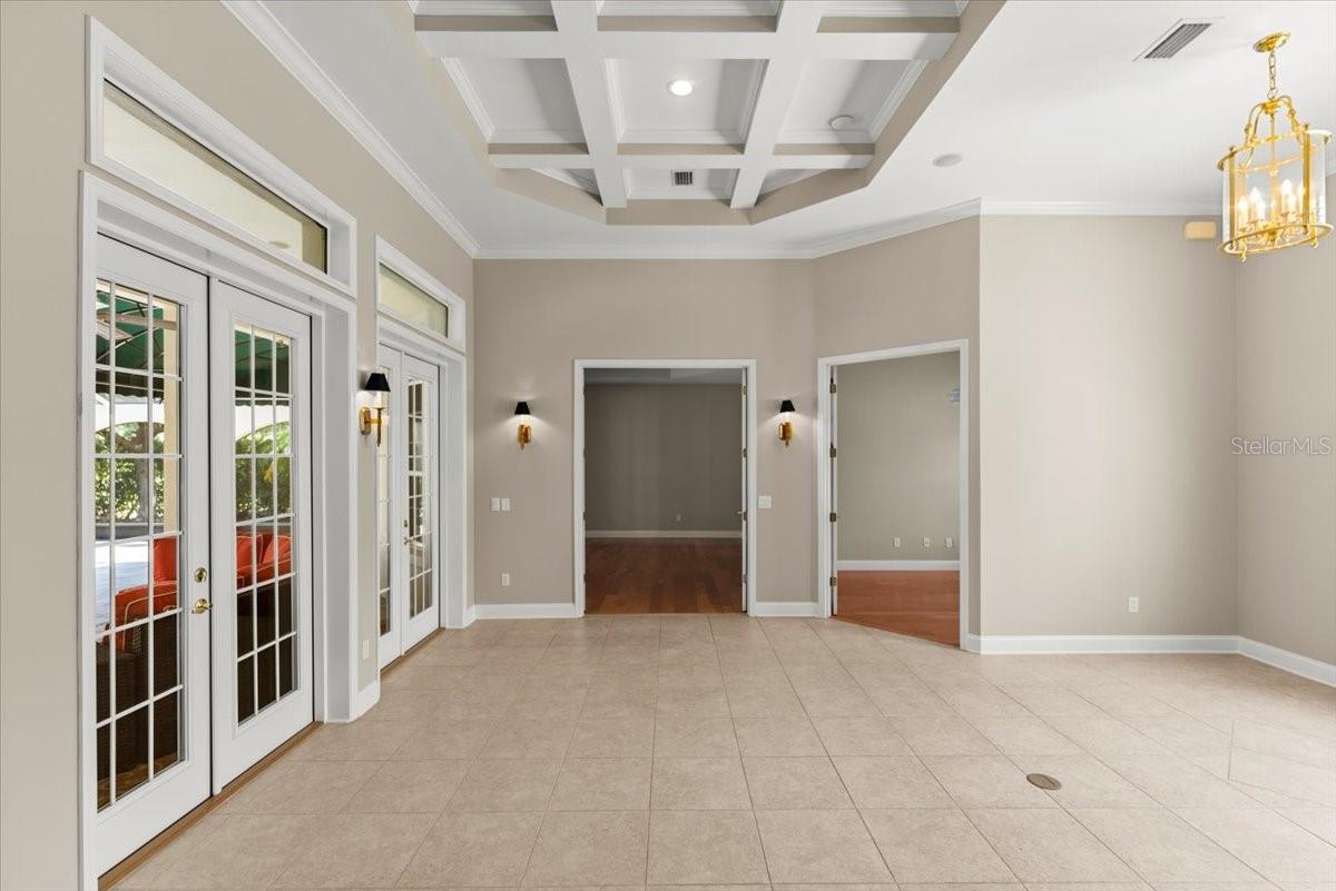 Image 8 of 49 For 1324 Dovercourt Lane