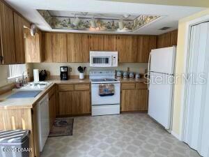 Image 6 of 25 For 2898 Ocean Shore Boulevard 603