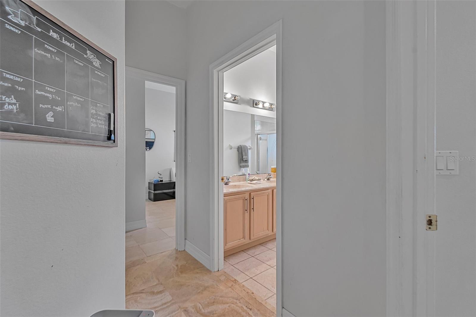 Image 33 of 82 For 45 Saint Andrews Court