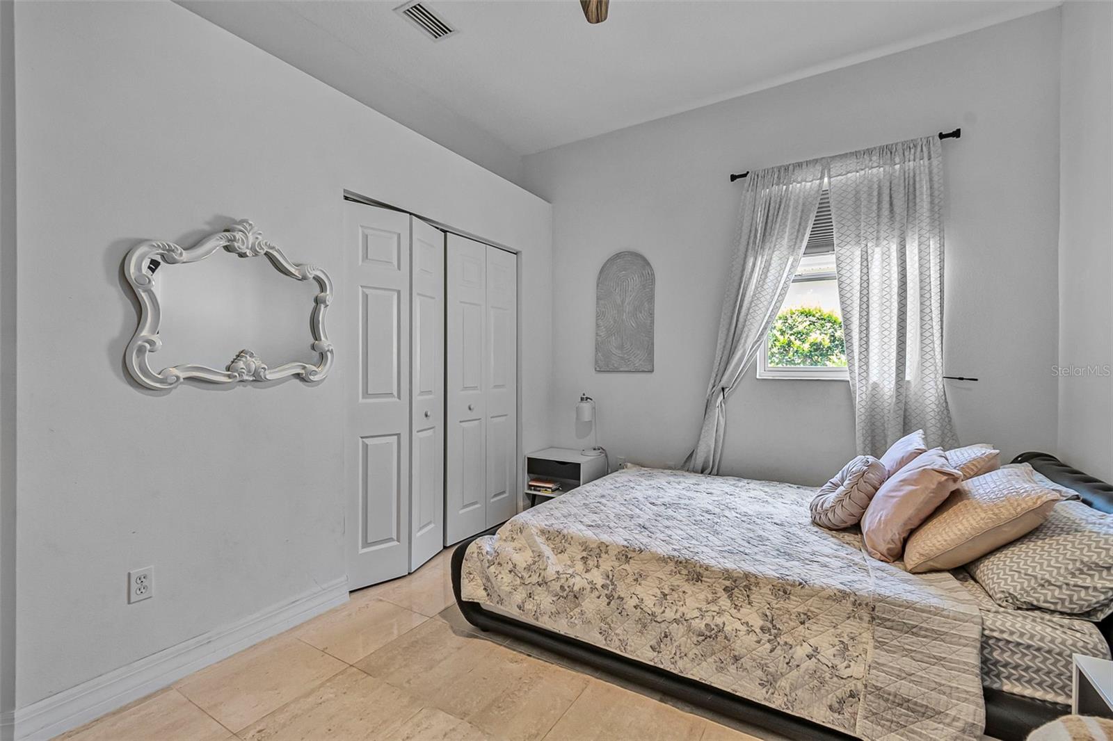 Image 36 of 82 For 45 Saint Andrews Court