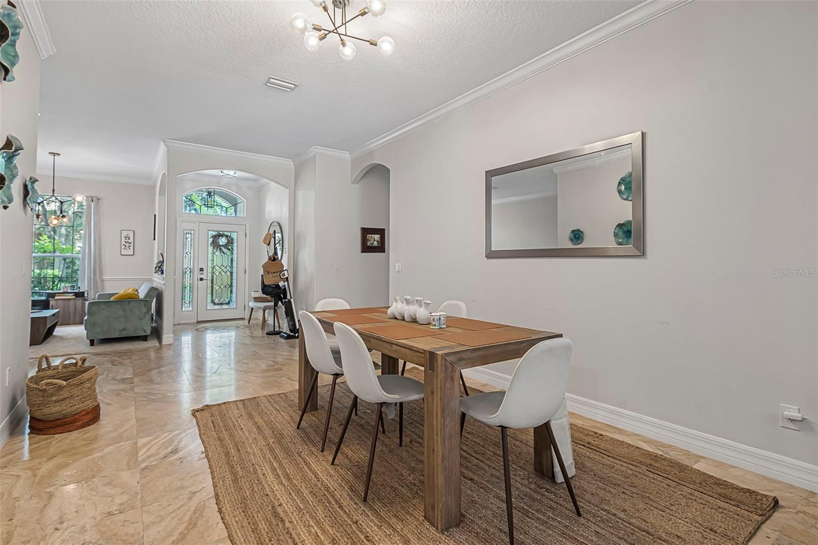 Image 8 of 82 For 45 Saint Andrews Court